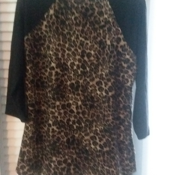 Animal print top - Picture 3 of 4